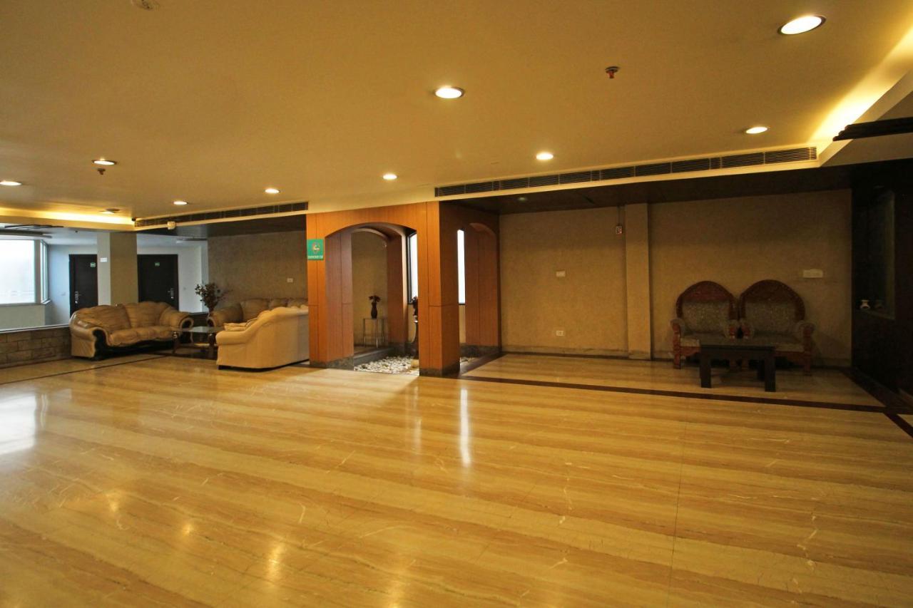 Capital O 7331 Hotel Downtown New Delhi Exterior foto
