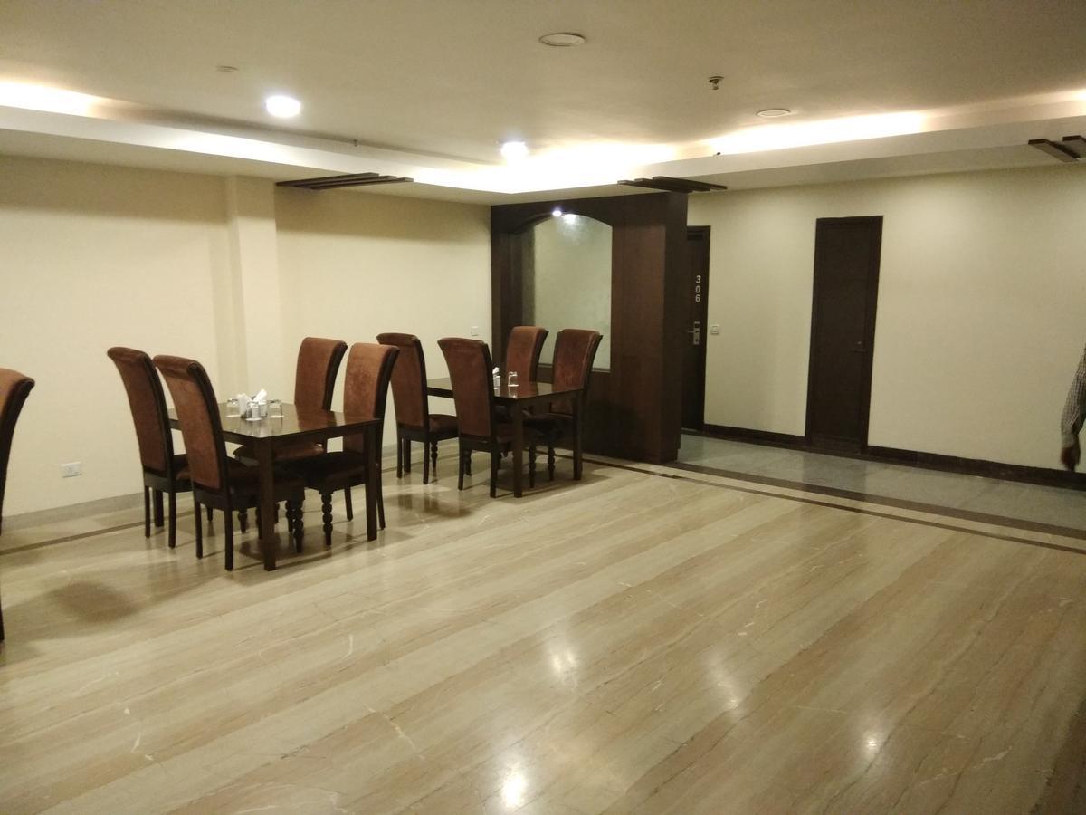 Capital O 7331 Hotel Downtown New Delhi Exterior foto