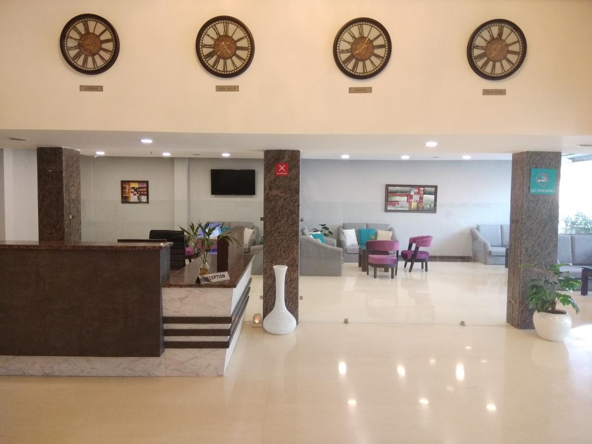 Capital O 7331 Hotel Downtown New Delhi Exterior foto
