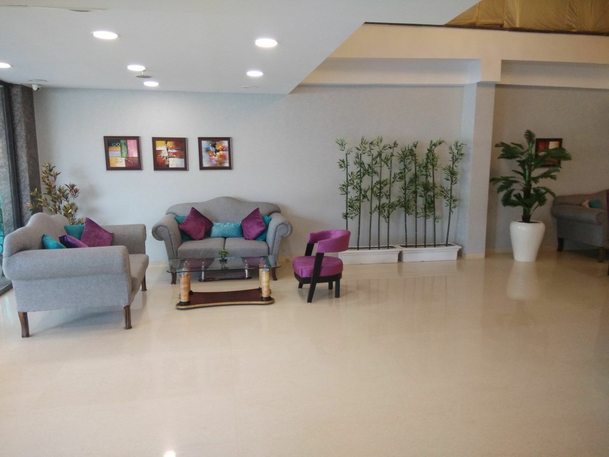 Capital O 7331 Hotel Downtown New Delhi Exterior foto